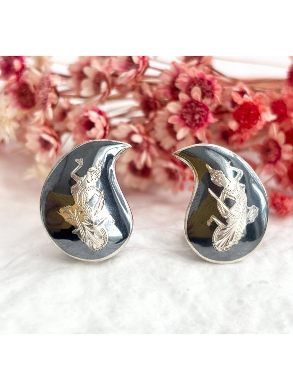 Siam Sterling Teardrop Black Nielloware Vintage Ramasoon Thai Made 925 Earrings